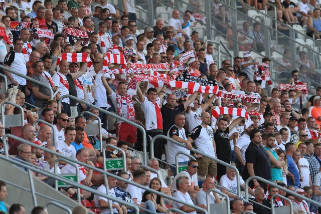 Kibice ŁKS wierzą w zwycięstwo ich drużyny nad Błękitnymi. My też wierzymy