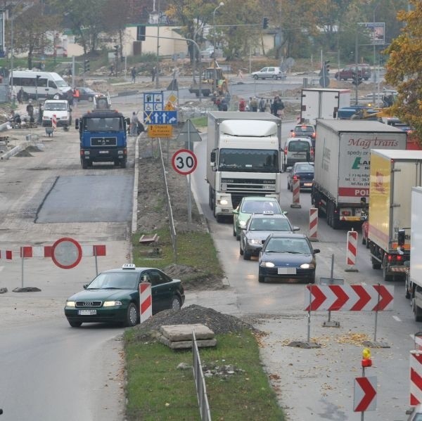 Od piątku obie jezdnie alei Solidarności w Kielcach będą przejezdne.