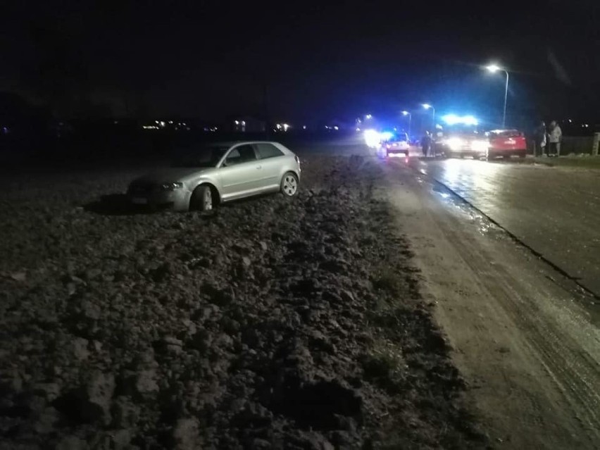 Samochód potrącił 36-letniego mężczyznę, który na rękach niósł dziecko w Baninie 29.12.2020. Do szpitala trafiła roczna dziewczynka