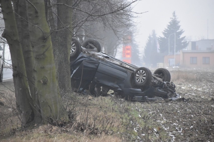 Wypadek pod Śremem na DW 436 zdarzył się w niedzielę 23...