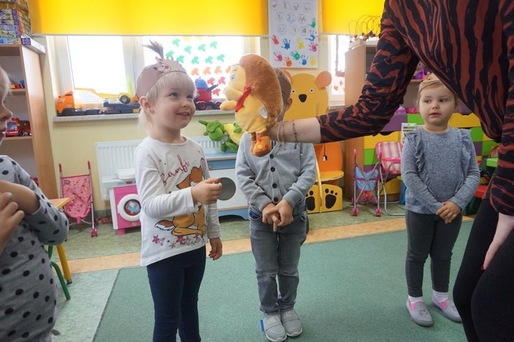 Wyjątkowy dzień w przedszkolu Pluszowego Niedźwiadka w Pawłowie. Dzieci zamieniły się w jeże 