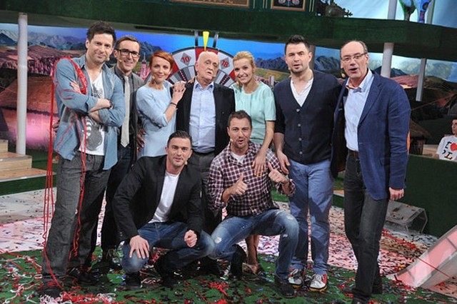 Rafał Motyka, Maciej Kurzajewski, Katarzyna Zielińska, Andrzej Strejlau, Joanna Koroniewska, Igor Kwiatkowski, Dariusz Szpakowski, Marcin Żewłakow i Jerzy Dudek (fot. materiały prasowe)