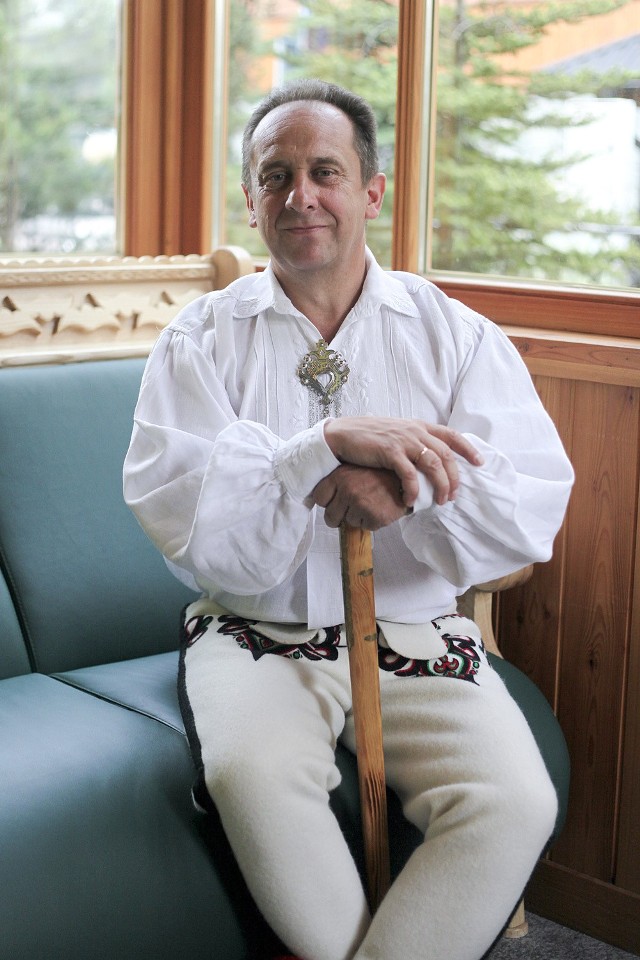 Andrzej Gut-Mostowy w swoim hotelu Sabała na zakopiańskich Krupówkach