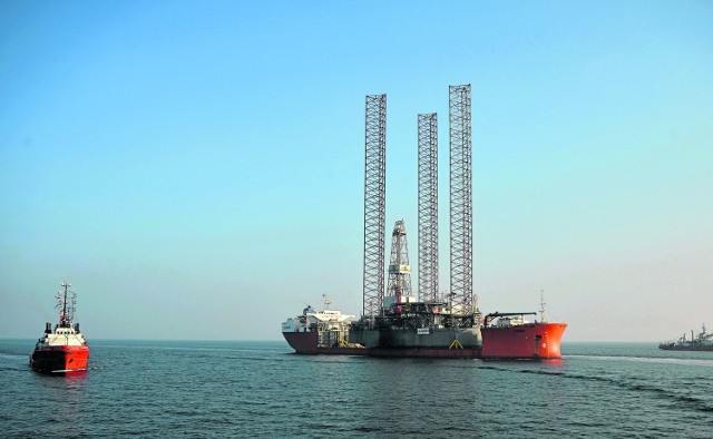 Jedną z firm od lat eksploatujących zasoby surowców zgromadzonych pod dnem Bałtyku jest gdański Lotos Petrobaltic. Poszukuje i wydobywa ropę naftową i gaz ziemny