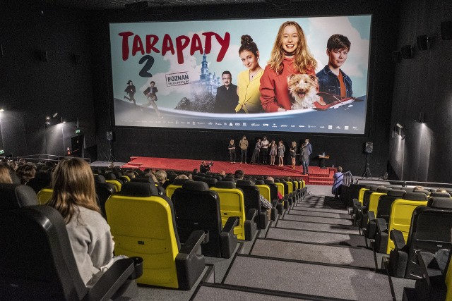 W kinie Helios w Poznaniu odbyła się w sobotę premiera filmu "Tarapaty 2". Uczestniczyli w niej odtwórcy głównych ról, twórcy, przedstawiciele poznańskiego magistratu, zaproszeni goście, a także mieszkańcy Poznania.  Przejdź do następnego zdjęcia ------>