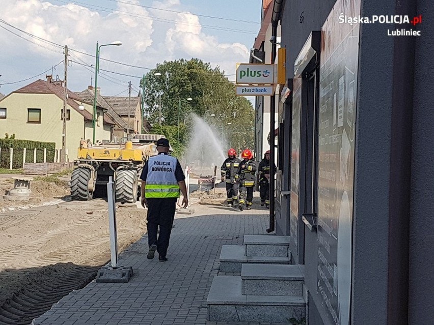 Rozszczelnienie gazociągu w Lublińcu. Ewakuowano 50 osób ZDJĘCIA