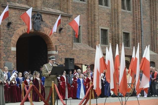 Święto Flagi będzie w tym roku obchodzone przy Bramie Klasztornej i na Rynku Staromiejskim 