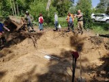 Szczątki sowieckich żołnierzy pożegnali tak, jak się żegna rodzinę