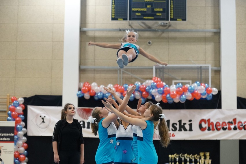 Otwarte Mistrzostwa Zespołów Cheerleaders w Krakowie [ZDJĘCIA]