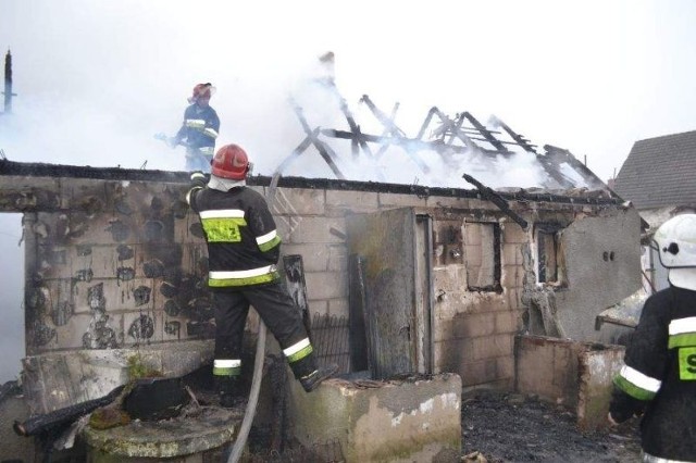 Wczoraj spłonął doszczętnie dom rodziny Adamowiczów w Mąkowarsku.