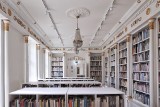 Biblioteka Raczyńskich przepięknie odnowiona. Remont trwał 3 lata i kosztował ponad 21 mln zł. Wnętrze historycznego gmachu [ZDJĘCIA]
