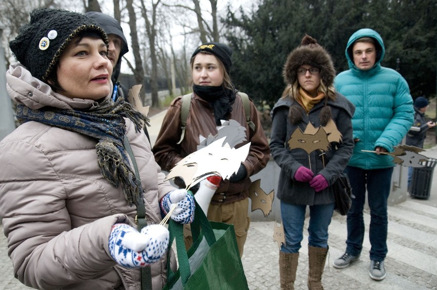 Protest właścicieli psów w Ogrodzie Saskim.