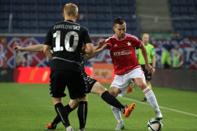 Maciej Sadlok ostatnio w Wiśle występował na lewej stronie obrony, ale może też grać jako stoper