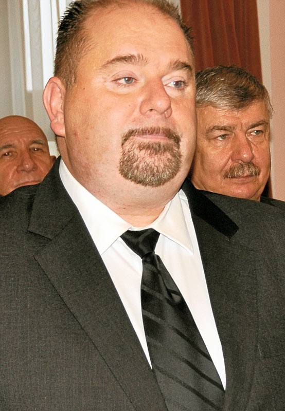 Waldemar Paluch, nowy burmistrz Jarosławia, zarobi znacznie mniej od poprzednika.