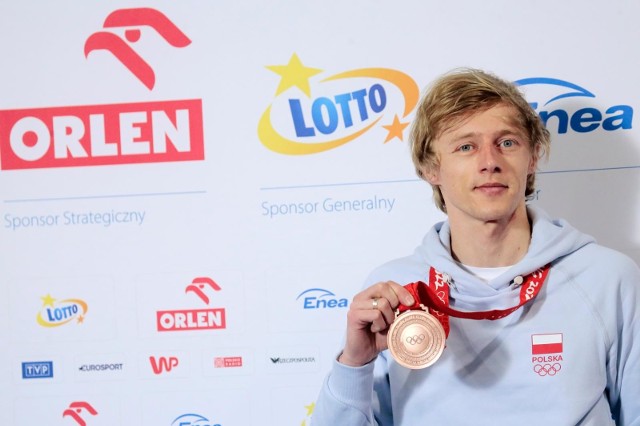 Do brązowego medalu igrzysk olimpijskich wywalczonego w lutym Dawid Kubacki w niedzielę może dołożyć triumf w klasyfikacji generalnej Letniego Grand Prix.