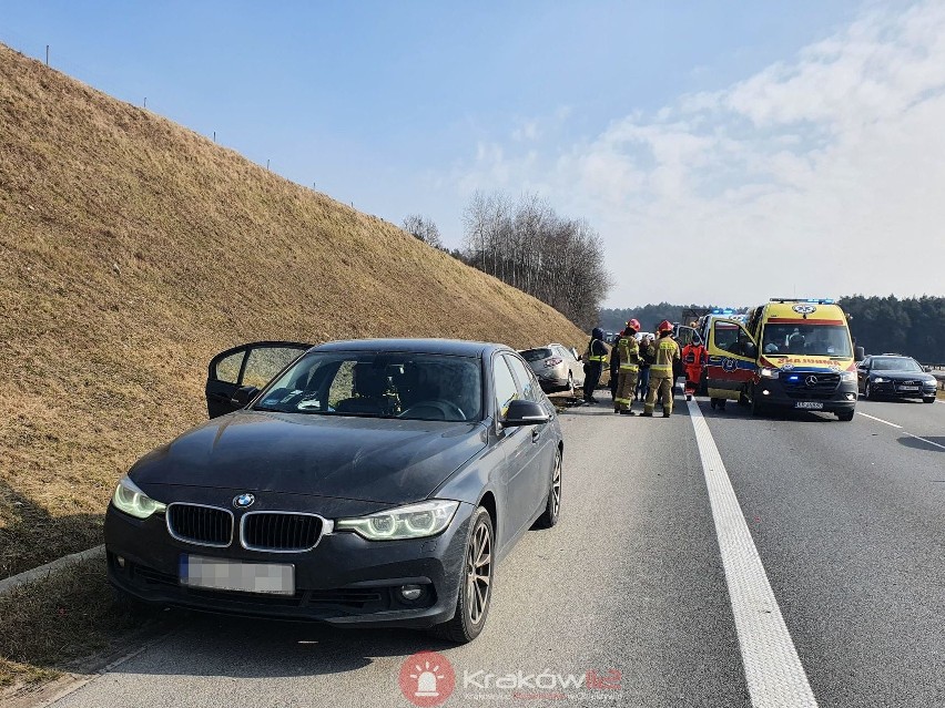 Poważny wypadek na A4. Pojazdami podróżowało łącznie 6 osób, w tym obywatele Ukrainy