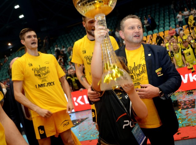 W poprzednim sezonie PGE Skra Bełchatów zdobyła brązowy medal PlusLigi i Puchar Polski. Prezes bełchatowskiego klubu Konrad Piechocki wierzy, że najbliższy sezon może być jeszcze lepszy