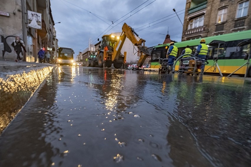 Do awarii wodociągowej doszło na ulicy Głogowskiej, na...