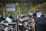Katowice. Za oddanie elektrośmieci mieszkańcy dostali kompost i nasiona łąki kwietnej