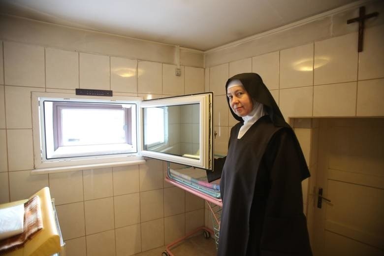 Caritas Archidiecezji Łódzkiej utworzyła trzy Okna Życia:...