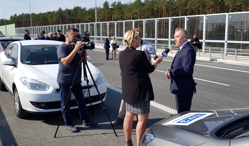 Odcinek S8 z Ostrowi do Poręby oddano do użytku. Na razie można tam jechać 100 km/h [ZDJĘCIA, WIDEO]