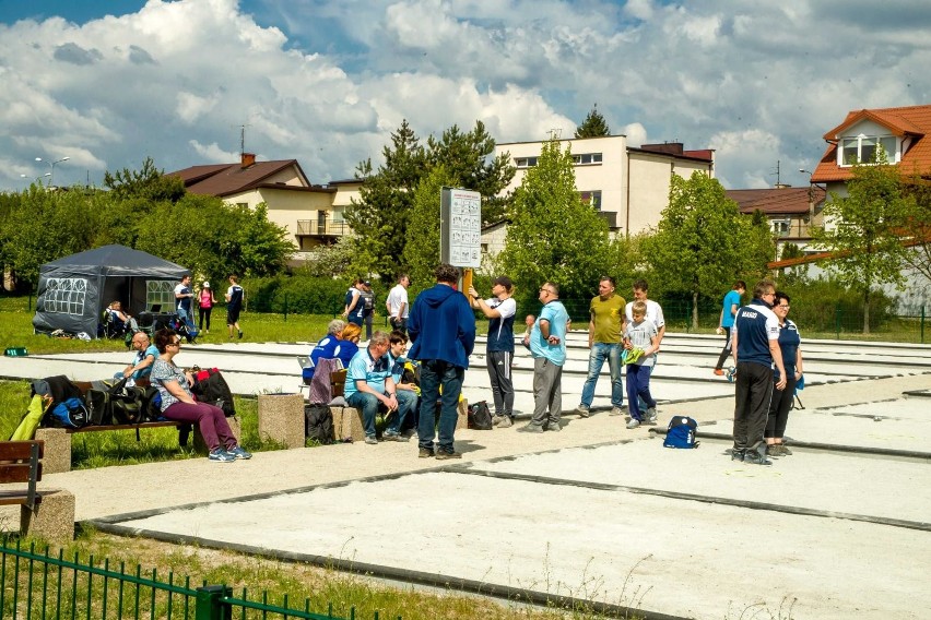 Turniej w petankę rozegrany został na bulodromach Parku...