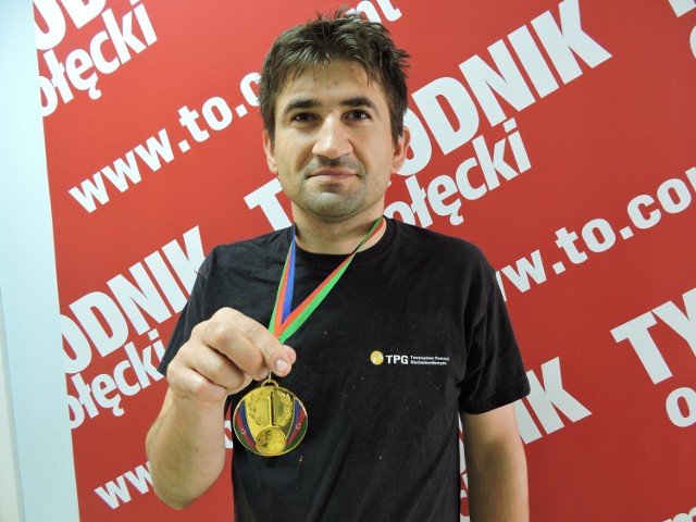 Marcin Chojnowski ze złotym medalem