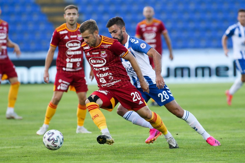 Wisła Puławy nie poradziła sobie z faworytem. Chojniczanka Chojnice zwyciężyła z beniaminkiem z Lubelszczyzny 2:1. Zobacz zdjęcia