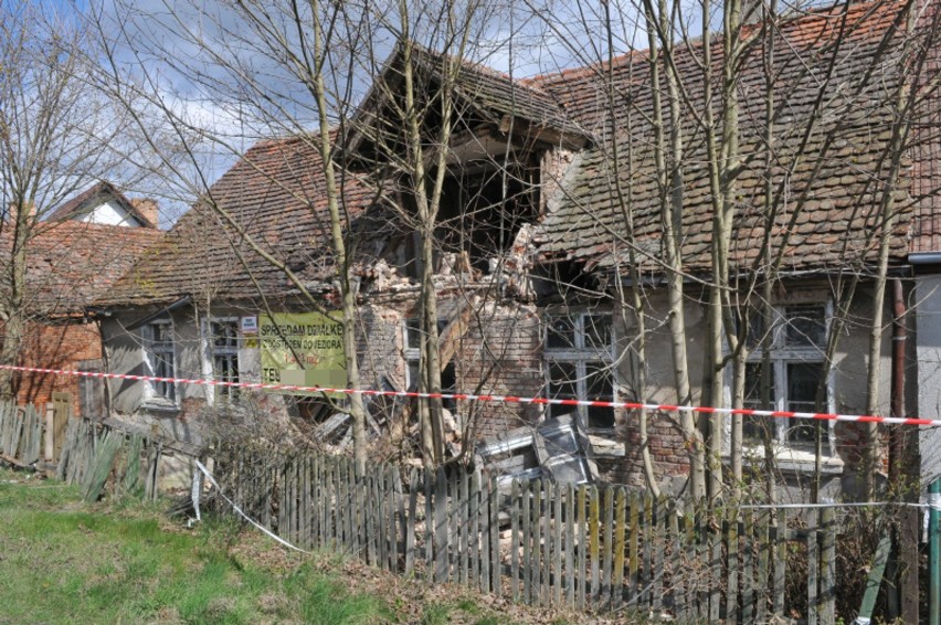Wiatr uszkodził część budynku w Kłodawie pod Gorzowem.