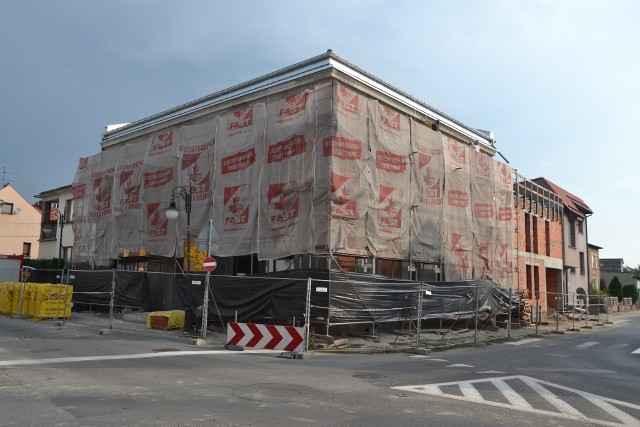 Trwa przebudowa i rozbudowa budynków przy ul. Szerokiej 38 i 40, w których znajdą się mieszkania dla nowych repatriantów