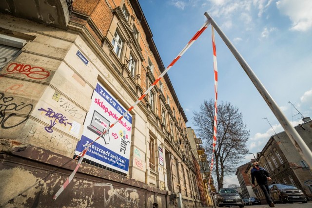 Ranny mężczyzna musiał mieć szytą chirurgicznie skórę głowy. Szczęśliwie nie doznał poważniejszych obrażeń.