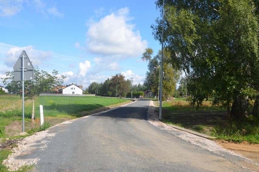 Kolejne dwie drogi gminne w Skaryszewie oddane do użytku. Mieszkańcy mają lepszy dojazd