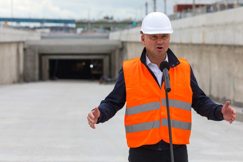 Prezydent Andrzej Duda na budowie świnoujskiego tunelu
