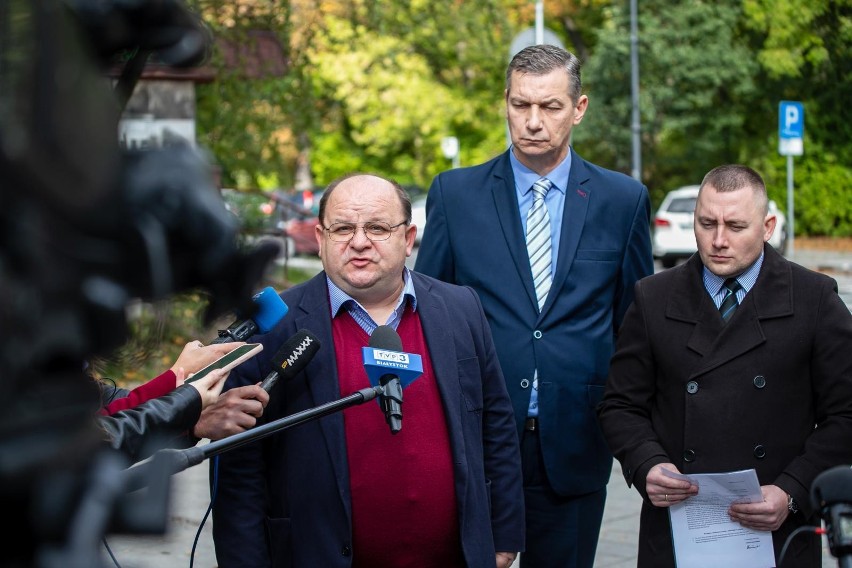 04-10-2022 bialystok konferencja radni pis budzet...