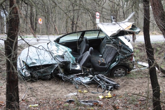 W wypadku na trasie Puławy - Żyrzyn zginęła 26-letnia kobieta