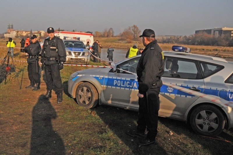 Policja w niedzielę znów będzie przeszukiwać Wartę