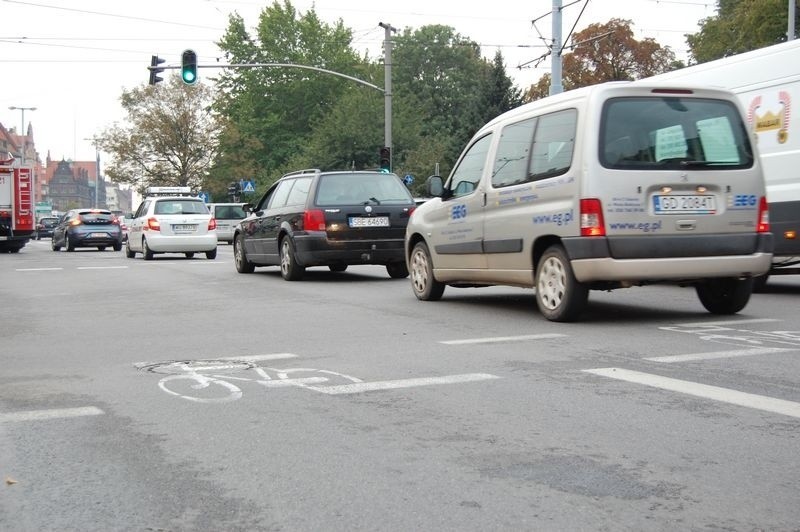 Zderzenie tramwaju z samochodem na Hucisku