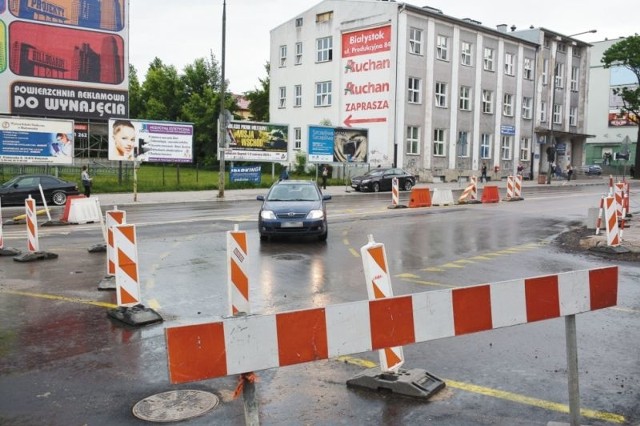 Kierowcy jadący ul. Sienkiewicza od strony Ogrodowej mogą skręcić w lewo w Warszawską