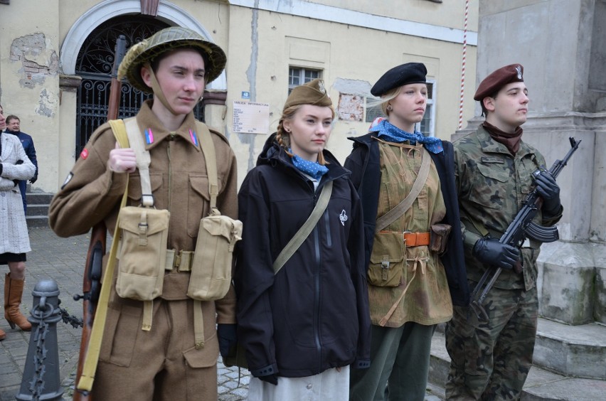 Wadowice. Oddano hołd walczącym i poległym za ojczyznę [ZDJĘCIA]