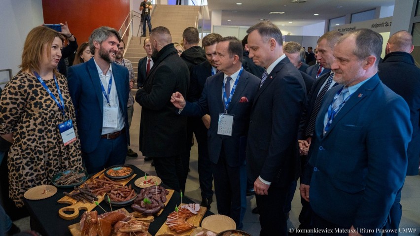 Kongres 590 w Rzeszowie. Prezydent Andrzej Duda spotkał się z laureatami nagród gospodarczych [ZDJĘCIA, WIDEO]