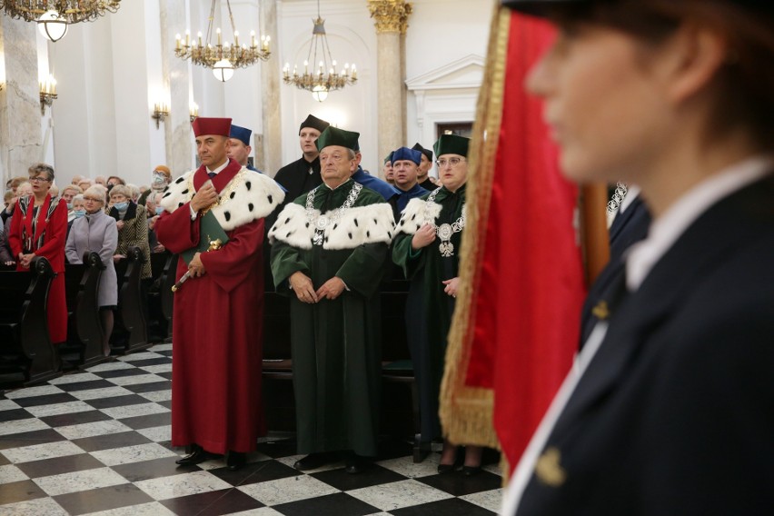 Inauguracja roku akademickiego po raz dwudziesty. Zobacz jubileusz PWSZ w Chełmie na zdjęciach