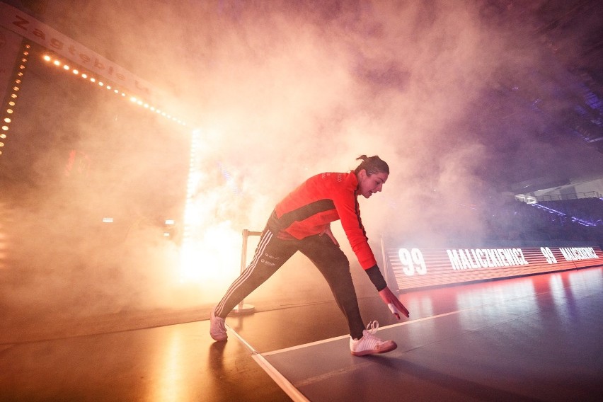 Wyraźna porażka piłkarek ręcznych Korony Handball Kielce w Lubinie w ostatnim tegorocznym meczu ligowym. Kontuzja sędziego [ZDJĘCIA]