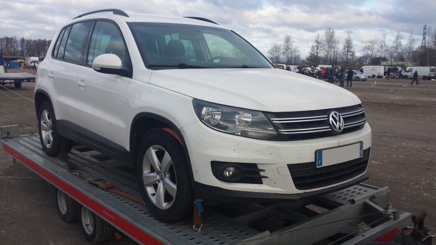 1. Volkswagen Tiguan. Silnik 2,0 diesel, rok produkcji 2013,...