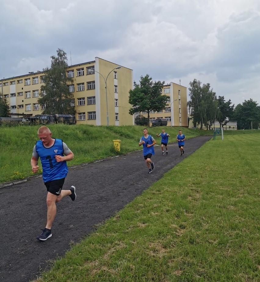 93 ochotników u podkarpackich terytorialsów. Przed nimi szkolenie w ośrodku poligonowym 