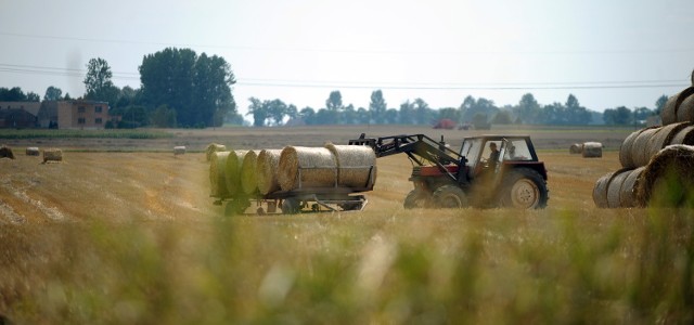 30-latek zginął przy belowaniu słomy