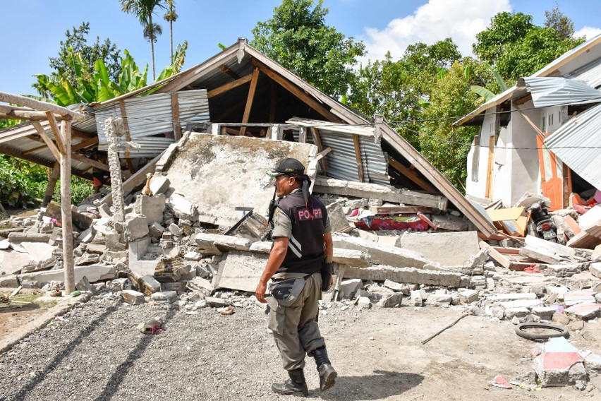 Indonezja: Trzęsienie ziemi na wyspie Lombok. Co najmniej 14 osób zginęło. 60 wstrząsów wtórnych w turystycznej okolicy