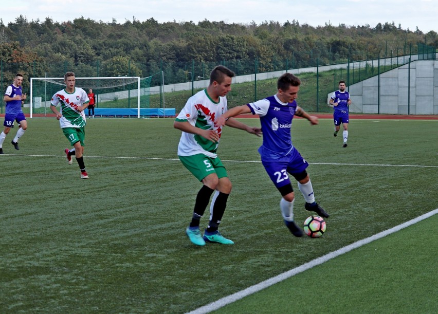 LKS Dąb-BOSiR Barcin - Noteć Łabiszyn 4 : 1 (2:0)...