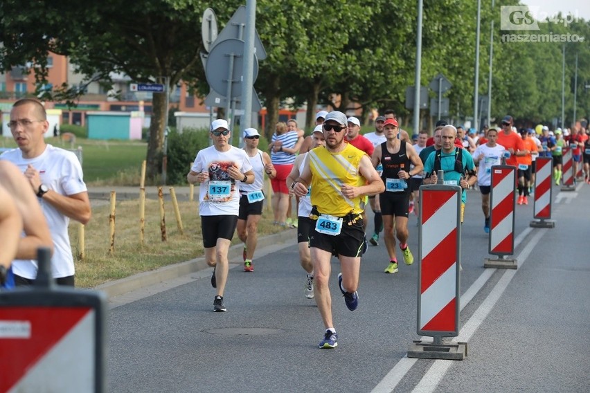 Maraton Szczeciński 2018: pół tysiąca biegaczy! [DUŻO ZDJĘĆ, WIDEO]