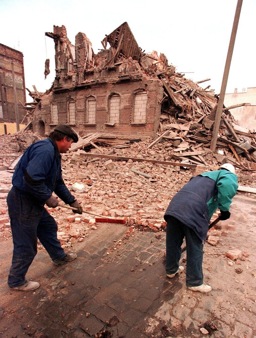 Wrocław w roku 2000 - wyburzenie