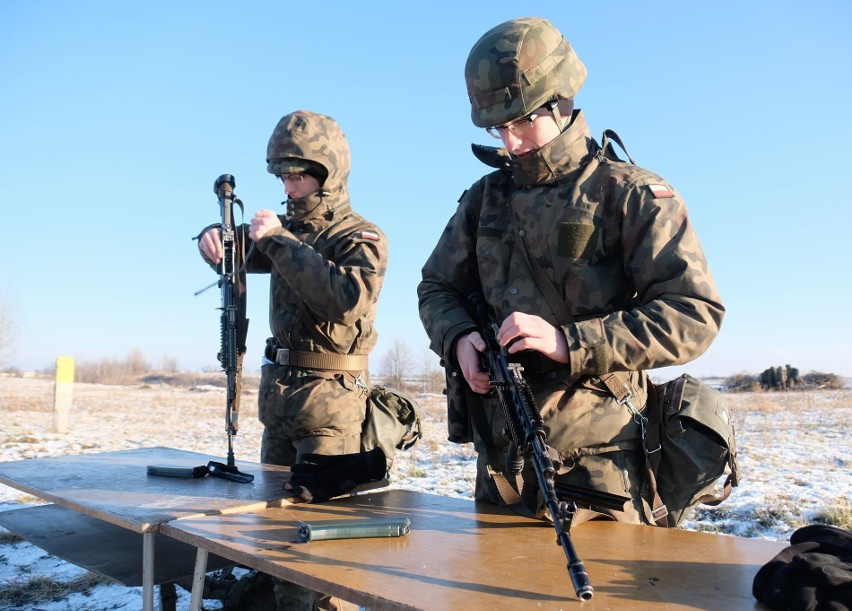 Egzamin praktyczny żołnierzy Obrony Terytorialnej w...